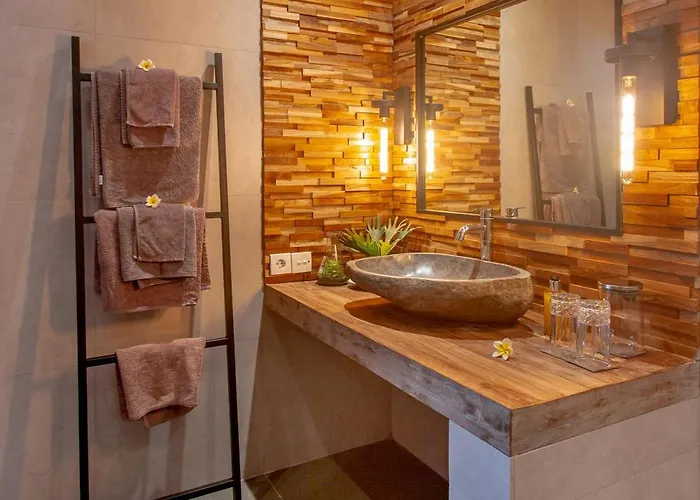 Balidroomvilla - Full Serviced - Beachside *